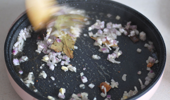 家装品牌银装速果的厨子开课堂了！教你如何用橙子做出美食！