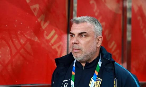 苏宁易购的鞋子,苏宁易购上的鞋子