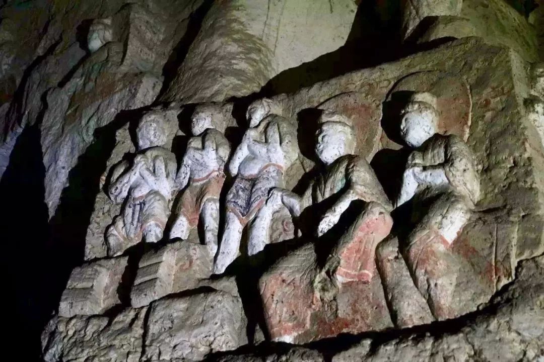 麦积山石窟研学活动天水逸夫中学,麦积山石窟研学旅行