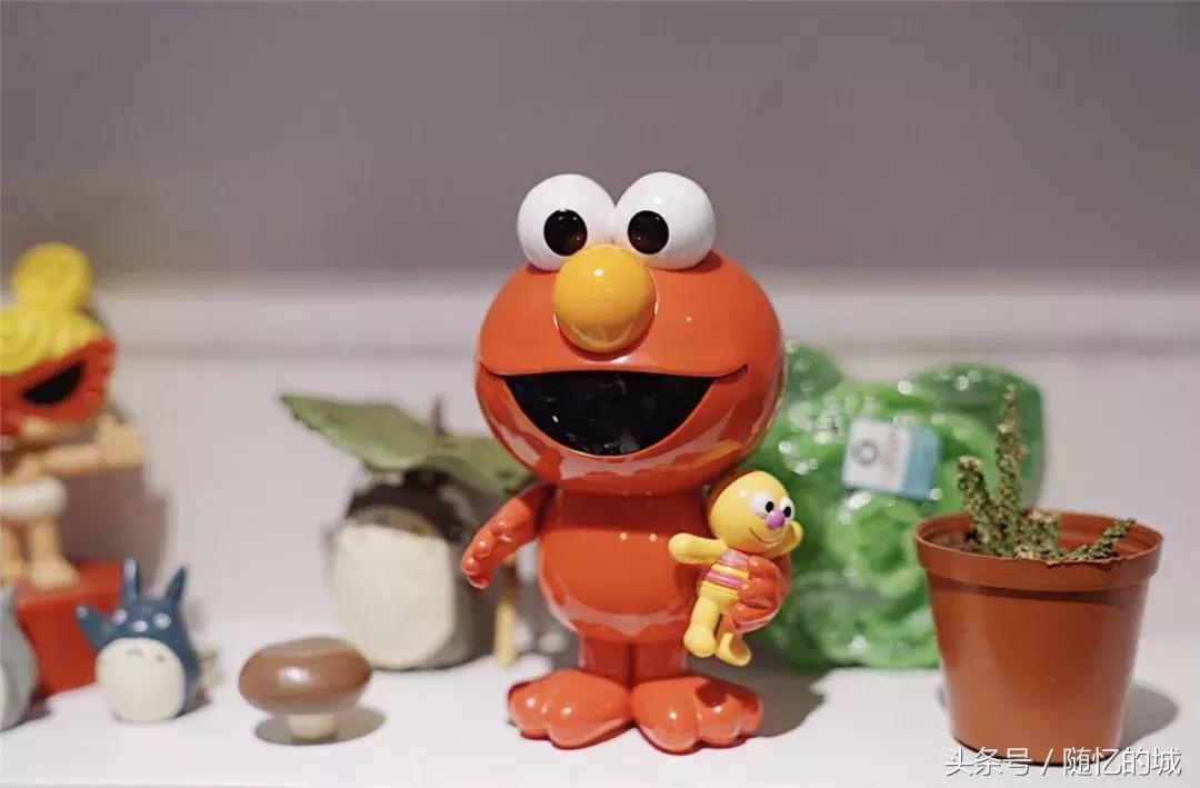 除了挖走北上广的年轻人，杭州还要掏空他们的钱包