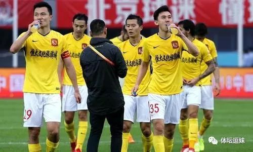 脏话？不存在的！库里：求生欲促使我进步