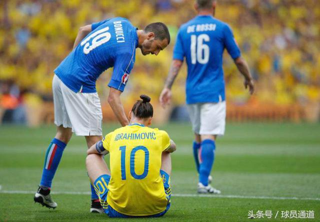 伊布霸气赛前训话3:0,伊布打任意球视频