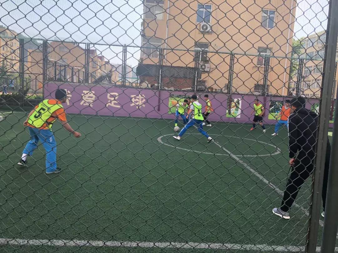 六秩风华行者如歌｜胜不骄，败不馁——2017级6班足球赛小结