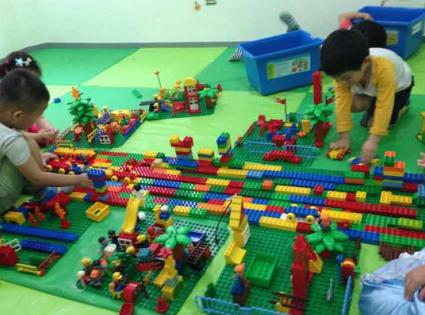 育才街亲子嘉年华周末空降小石城