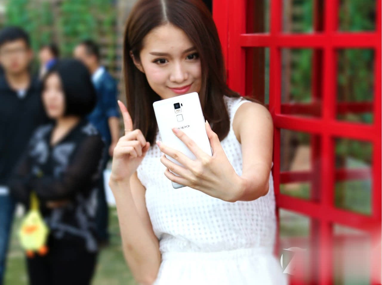 清仓特价大甩卖超低价,清仓大甩卖99元图片