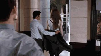 这部美剧将“重度网络依赖患者“黑惨！还散发着恋爱的酸臭味！