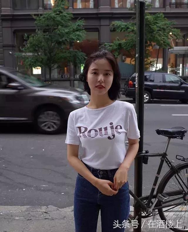 韩国女生牛仔裤穿搭,韩国紧身低腰牛仔裤的搭配