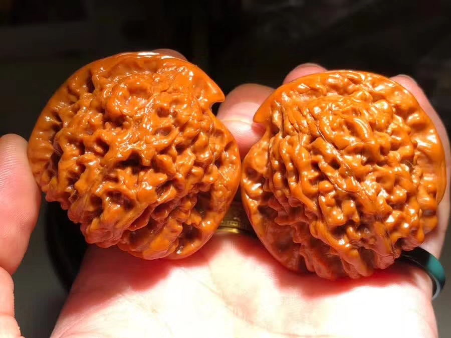 王勇官帽核桃有什么特点,极品王勇官帽核桃