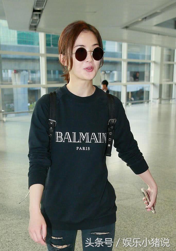 阿sa晒婚纱美照透露还不想结婚,阿sa承认恋情后现身