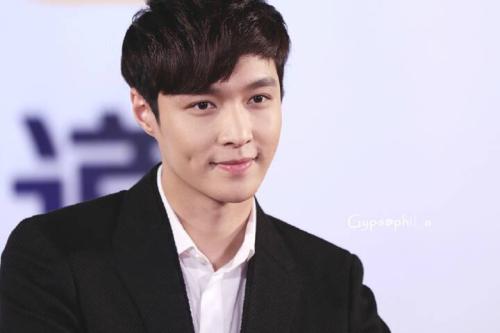 张艺兴努力会有努力的结果,张艺兴实力诠释越努力越幸运