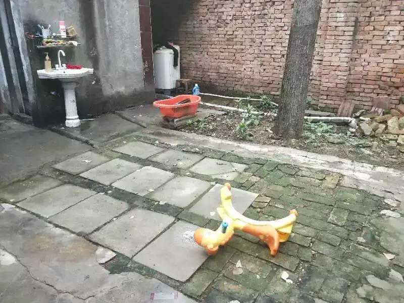 河南眼癌女童母亲“诈捐”事件还原