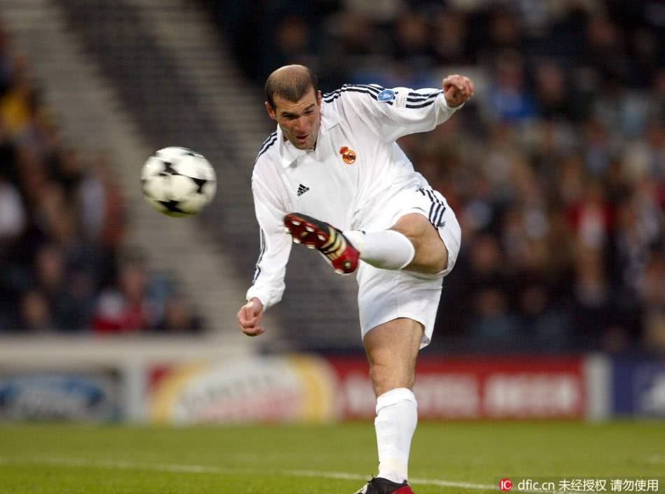 足坛左右脚均衡的球员,足坛双脚最均衡的人