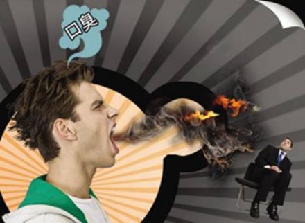 为什么老塞牙牙缝里很臭,大牙牙缝里特别臭怎么解决