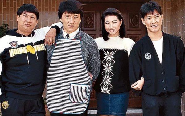 成龙早期武打戏动图,成龙再一次突破极限去演武打片