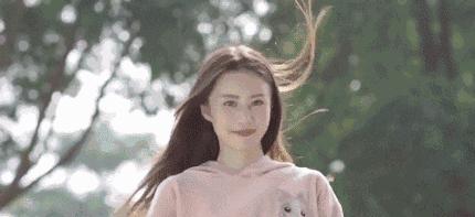 如何有效应对肌肤冒油的问题？