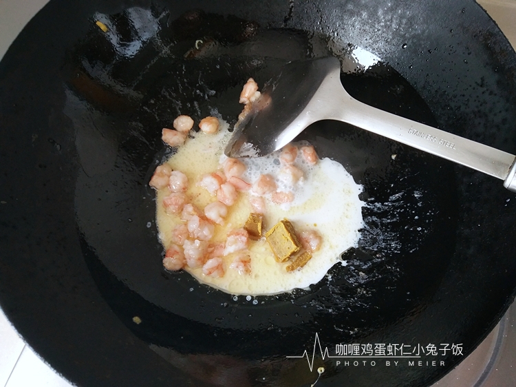 六一儿童节，陪孩子做一个卡通饭团，这是孩子最好的礼物和回忆