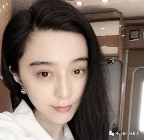 昆凌浓妆前后对比照,大眼女明星素颜