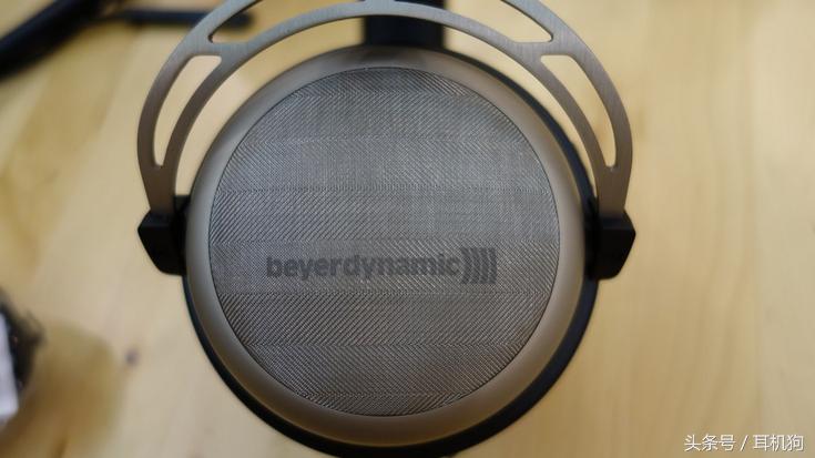 拜亚动力dt770pro和铁三角m50x哪个好,拜亚动力耳机听歌哪一款好用