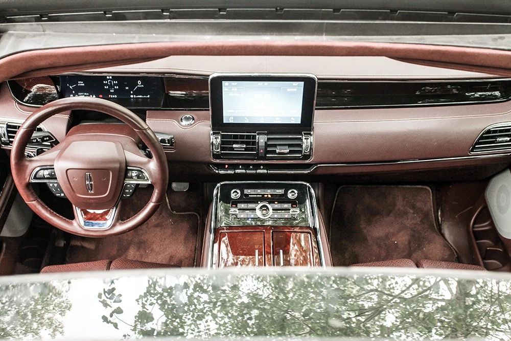 全新林肯领航员试驾视频,全尺寸suv课代表试驾林肯领航员