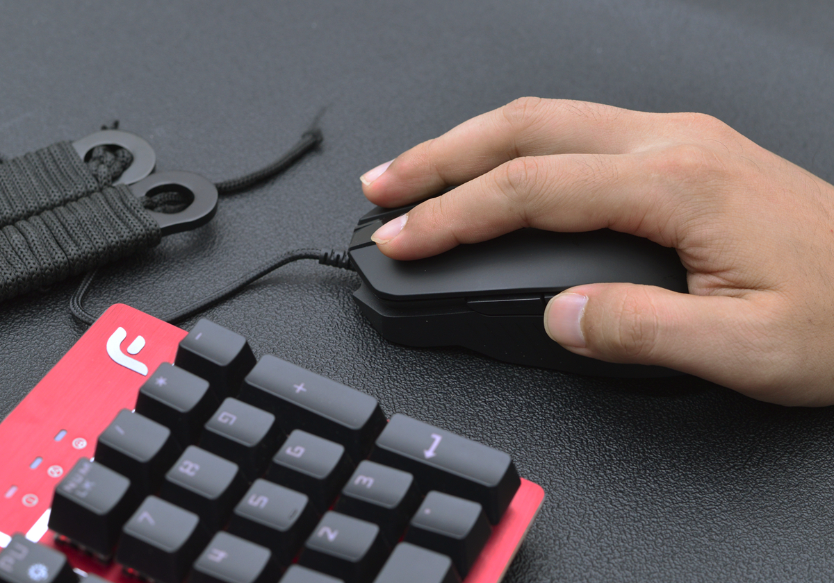 史诗级压枪技巧,新版本人人将学会的压枪技巧