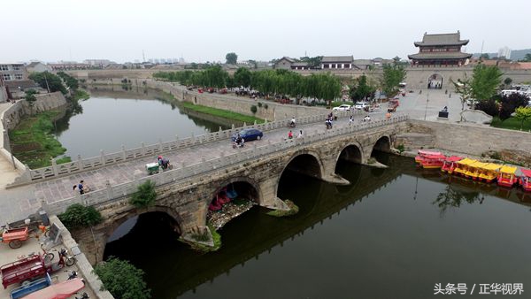 航拍一河两岸的视频,航拍一条直直的河道视频怎么剪辑