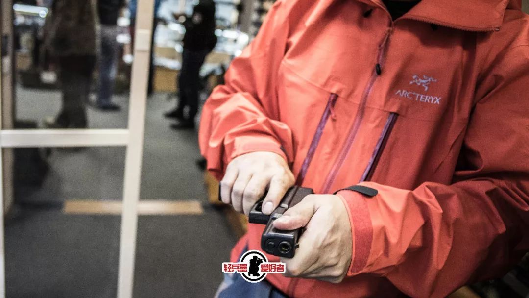 男人天堂，一起逛逛俄罗斯的“*器武**”商店