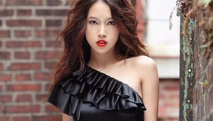 tvb新晋小花自曝桃花旺,tvb小花最近新消息