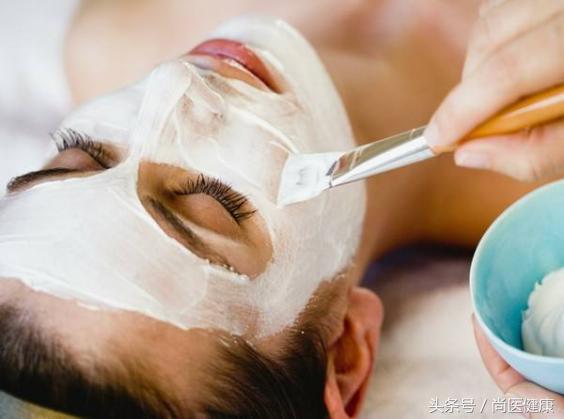 天天敷面膜斑长得更快吗,敷面膜敷久了皮肤会怎么样