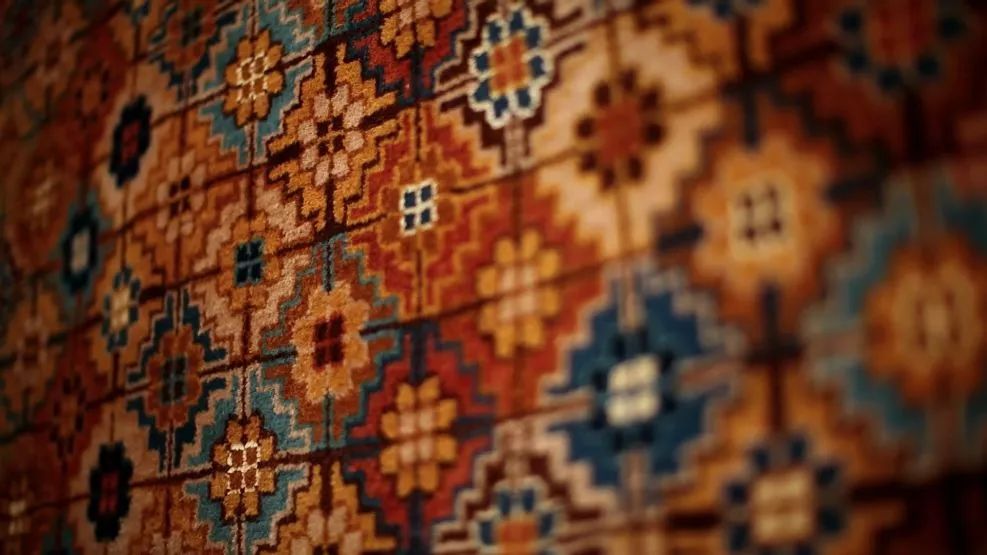 历时30余年,他复原“脚下的软黄金”,连故宫都找他订做地毯!