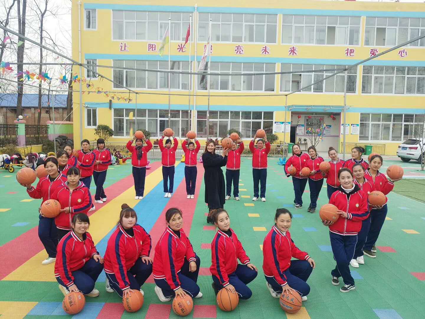 把爱心献给幼教，用幼教歌颂生命——访阳光教育集团董事长王莉