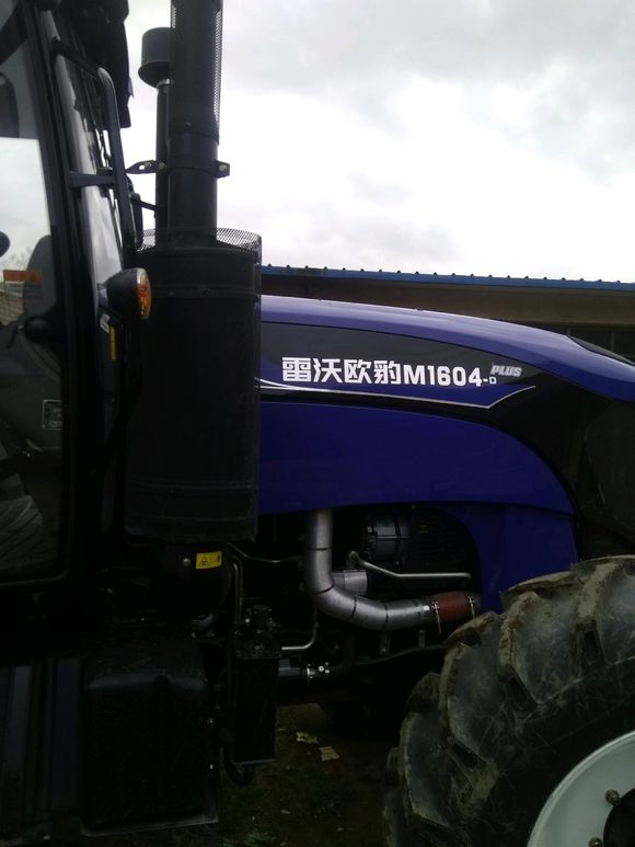 雷沃1604D拖拉机14万6，1804Q拖拉机13万7，朋友们我该怎么选？