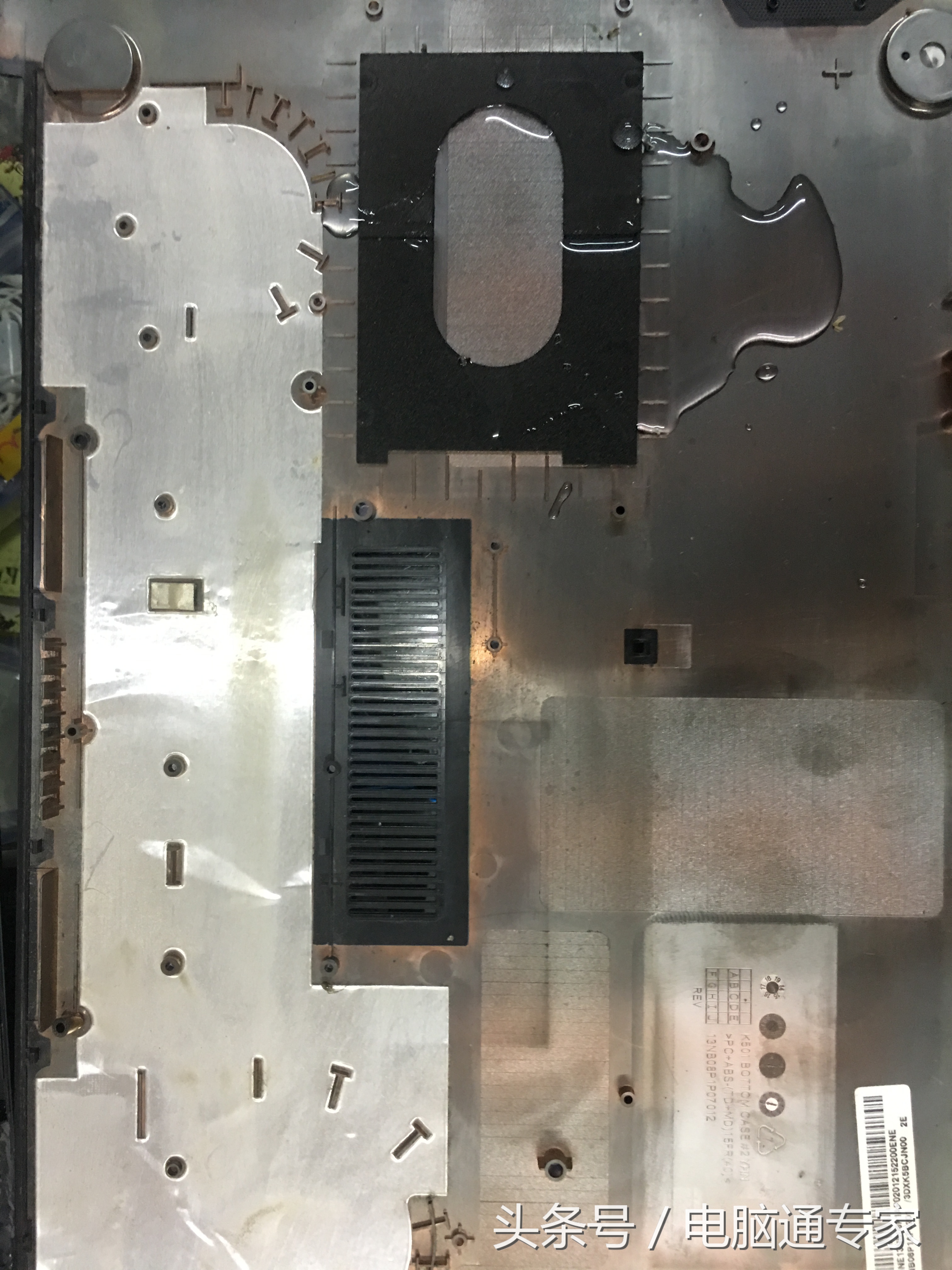 电脑进水可以吹干吗,电脑进水后能吹干吗