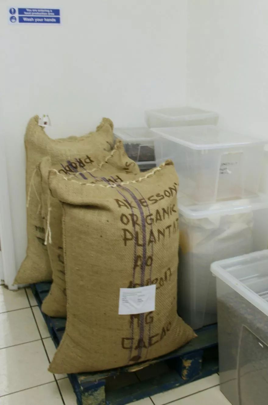 伦敦手工制作,带你看巧克力制作全过程