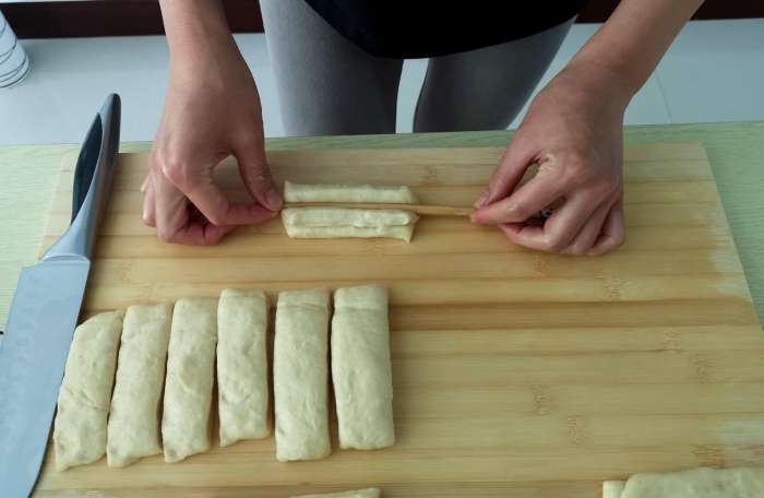 临夏回族厨娘油条教程,油条最简单的做法和配方