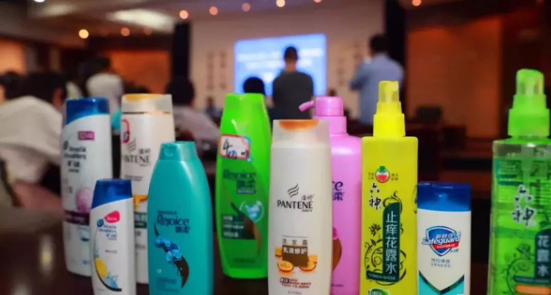 你的海飞丝、飘柔、云南白药在哪里买的？杭州警方近日查获8万余件假货！