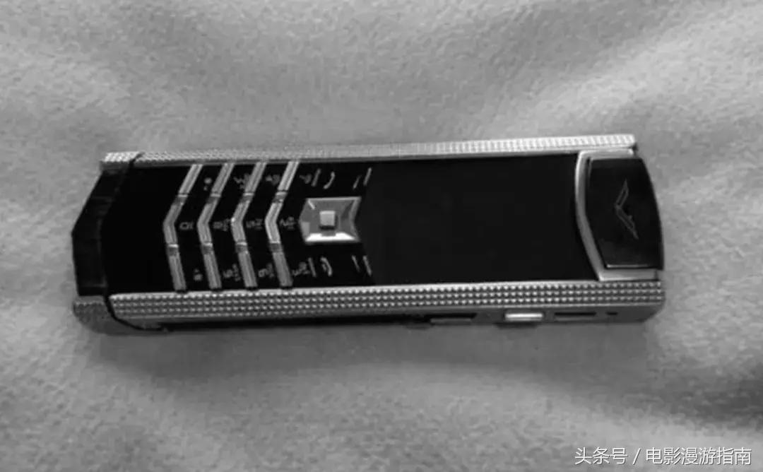 有姑娘出20w让我去香港找条狗，绑匪说：要30w——我Tony还亏了6W