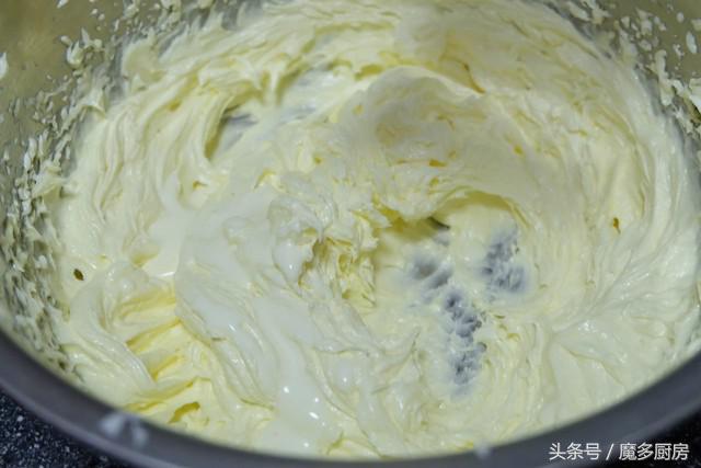 这款曲奇饼干香酥可口好吃极了,一次烤两盘,孩子再多也够吃!