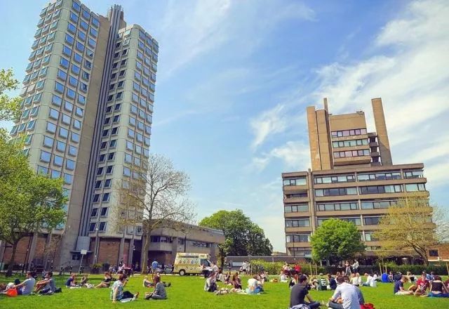 财会名校召集令|莱斯特大学,因纪念而获得重生