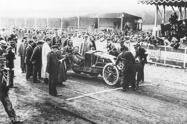 足球文化与社会影响,足球文化与中国足球的发展