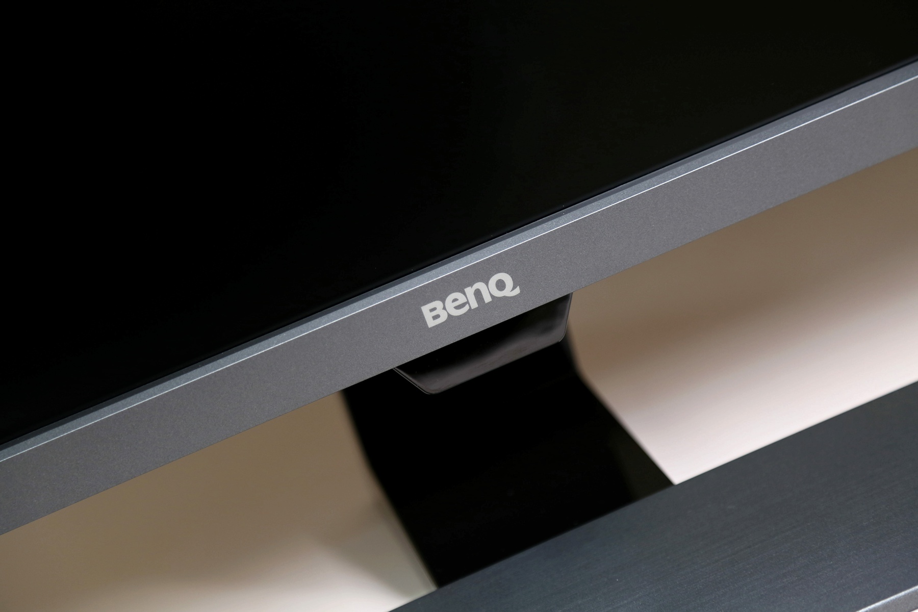 明基32英寸4khdr显示器ew3270u,明基影音娱乐显示器ew3280u评测