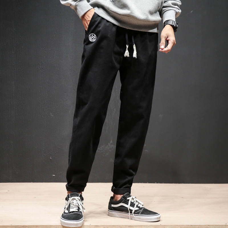 男生穿哪种休闲裤比较好看,男士休闲裤穿宽松点好看吗