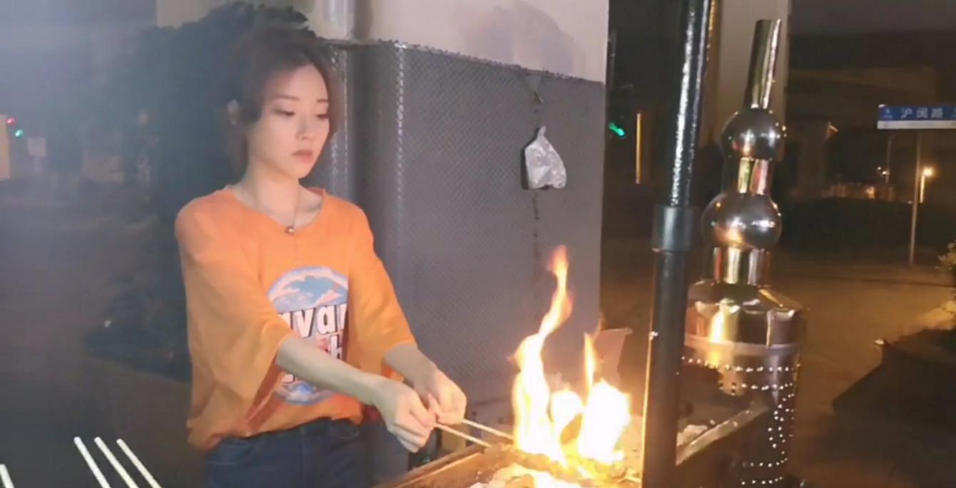 高考倒计时主播祝福,冯提莫一人一句为中高考学子打气