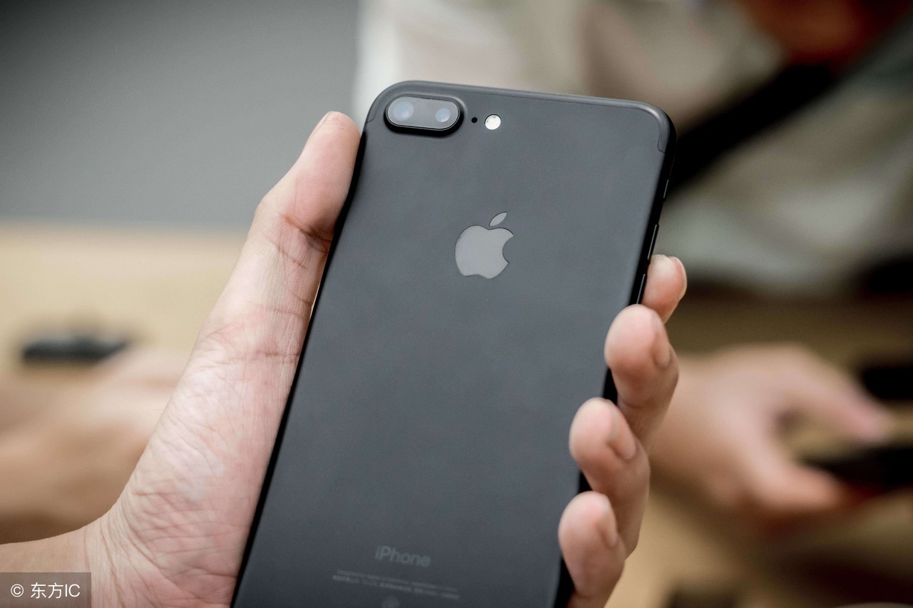 苹果手机很卡怎样解决,苹果手机很卡怎么解决呢