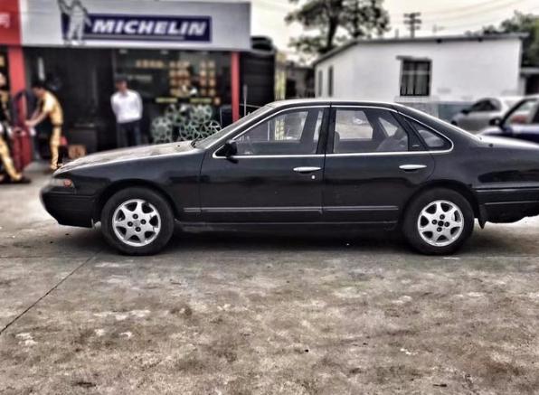 三千报废场里收尼桑A31,大神翻新帅到炸,技术帝化腐朽为神奇