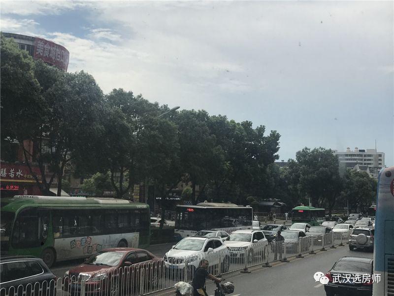 为什么它成为了光谷三环内的“冷门盘”？到底是什么原因呢？