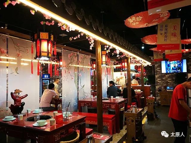 火爆成都的火锅,成都文殊鸭血火锅