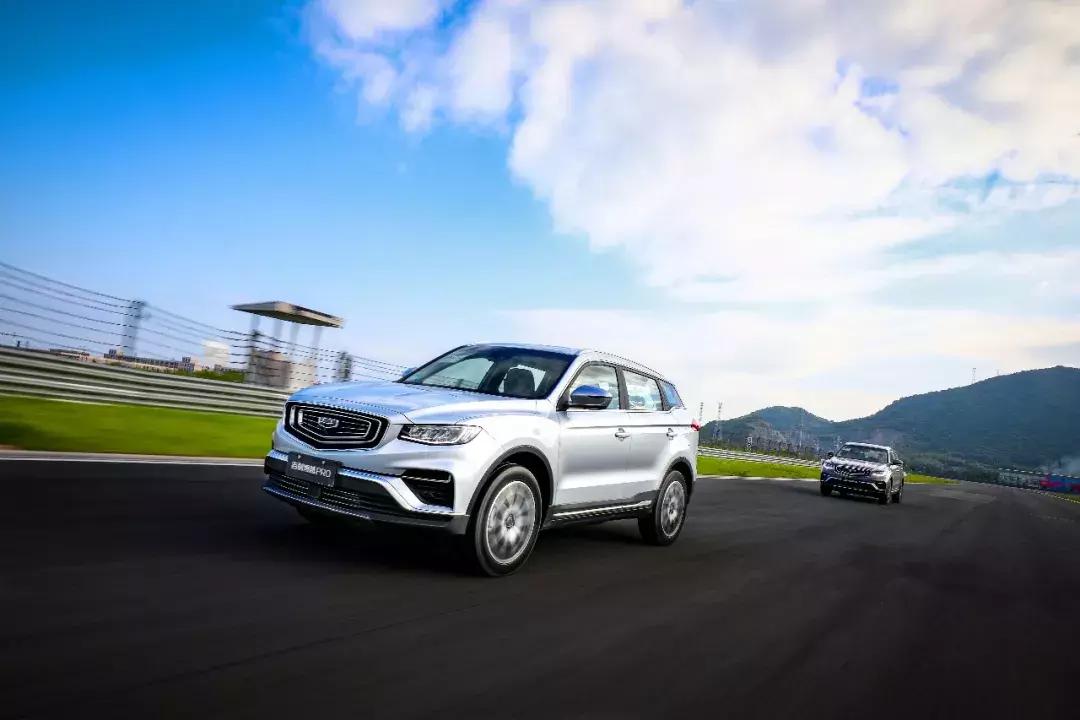 博越pro全民k歌能用手机唱歌吗,博越pro是全系都可以k歌吗