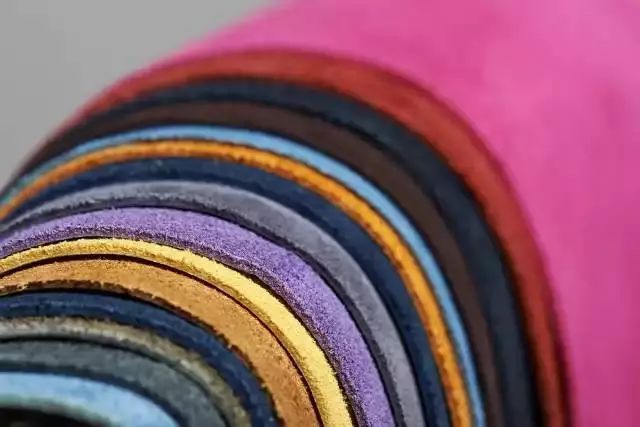 爱皮鞋的男人很多,懂皮鞋的男人几乎没有,认识皮鞋从皮革开始!