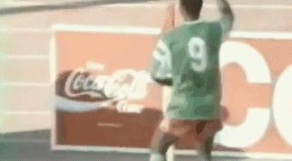 他用500小时「绣」出了一场世界杯