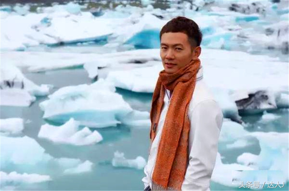 布罗莫火山要走多远,布罗莫是活火山吗